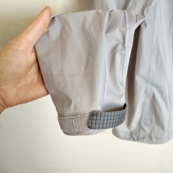 Patagonia Women's Ultralight Packable windbreaker Jacket sz S - Picture 8 of 9